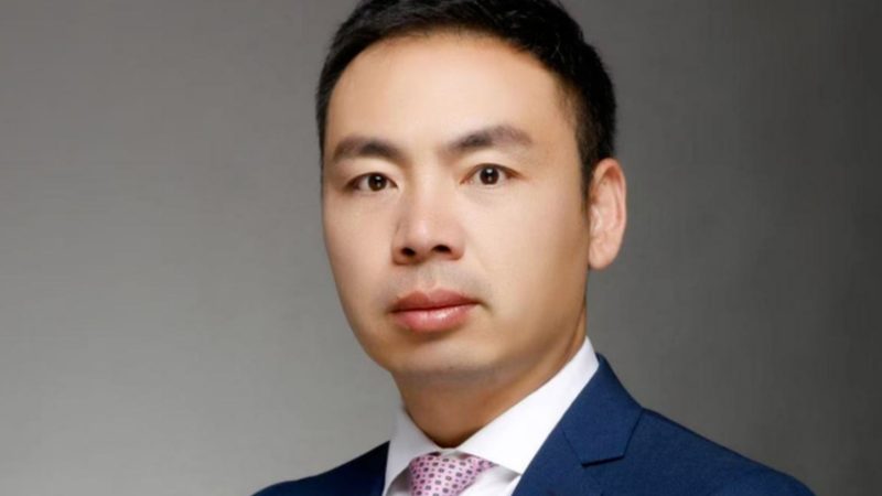 光伏板价格走低，2025年怎么买才不亏